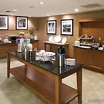 Hampton Inn & Suites Tulare 