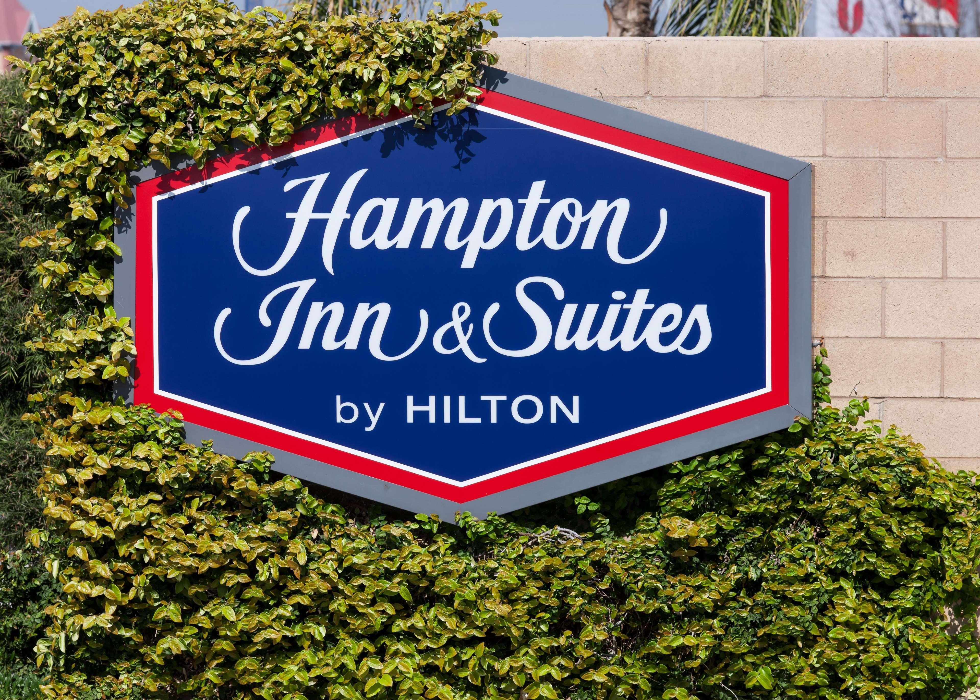 Hampton Inn&suites Hotel 3*