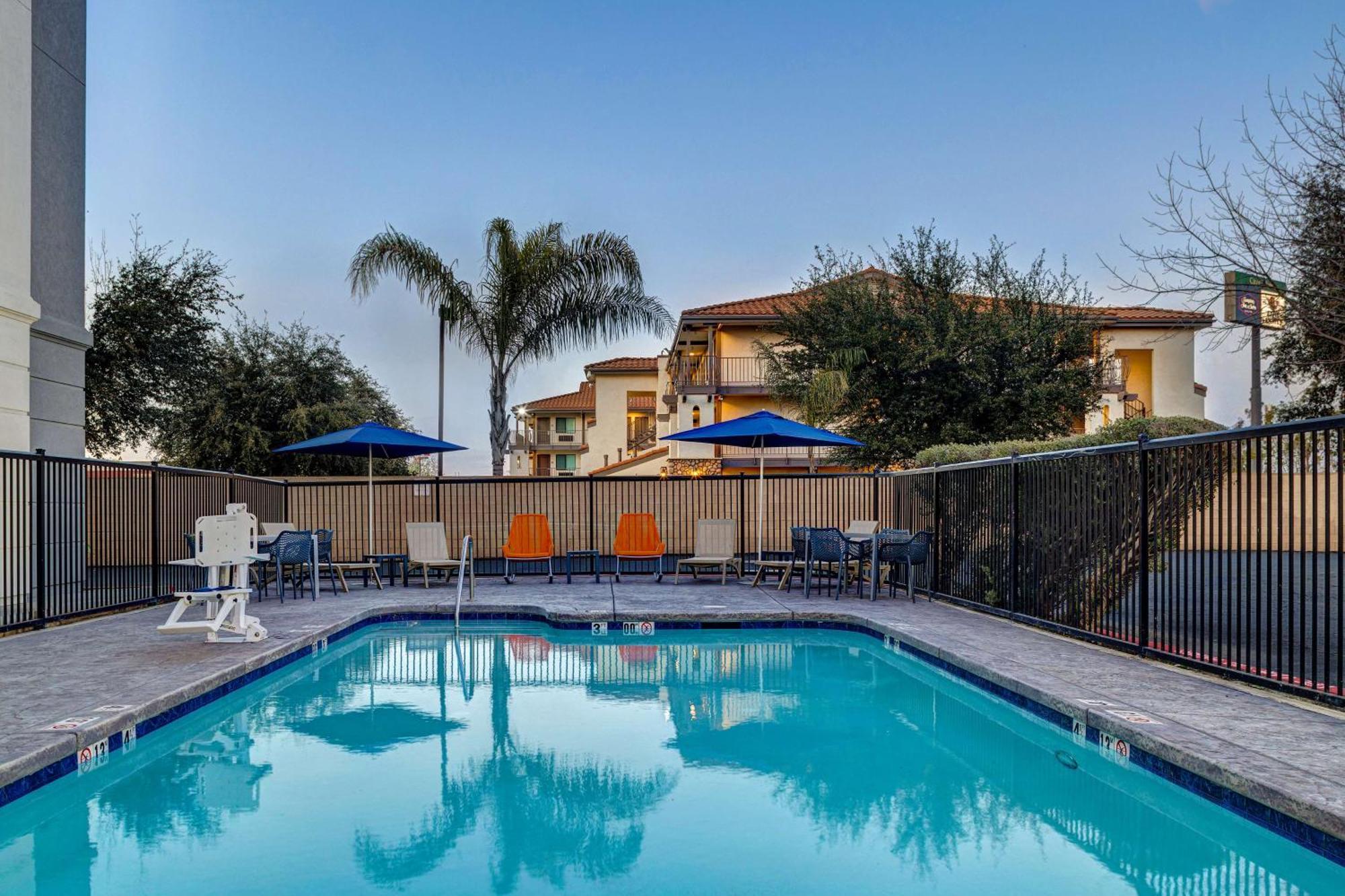 Hotel Hampton Inn&suites