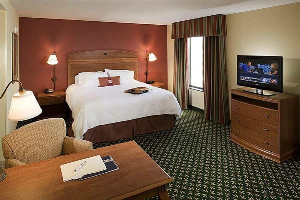 Hampton Inn&suites 3* Tulare