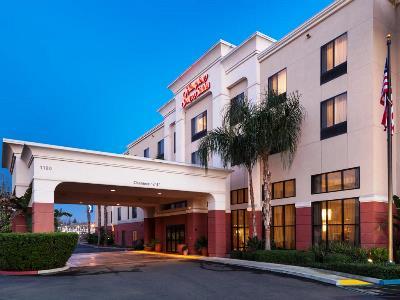 Hotel Hampton & 3*