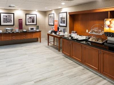 Hampton Inn&suites Hotel